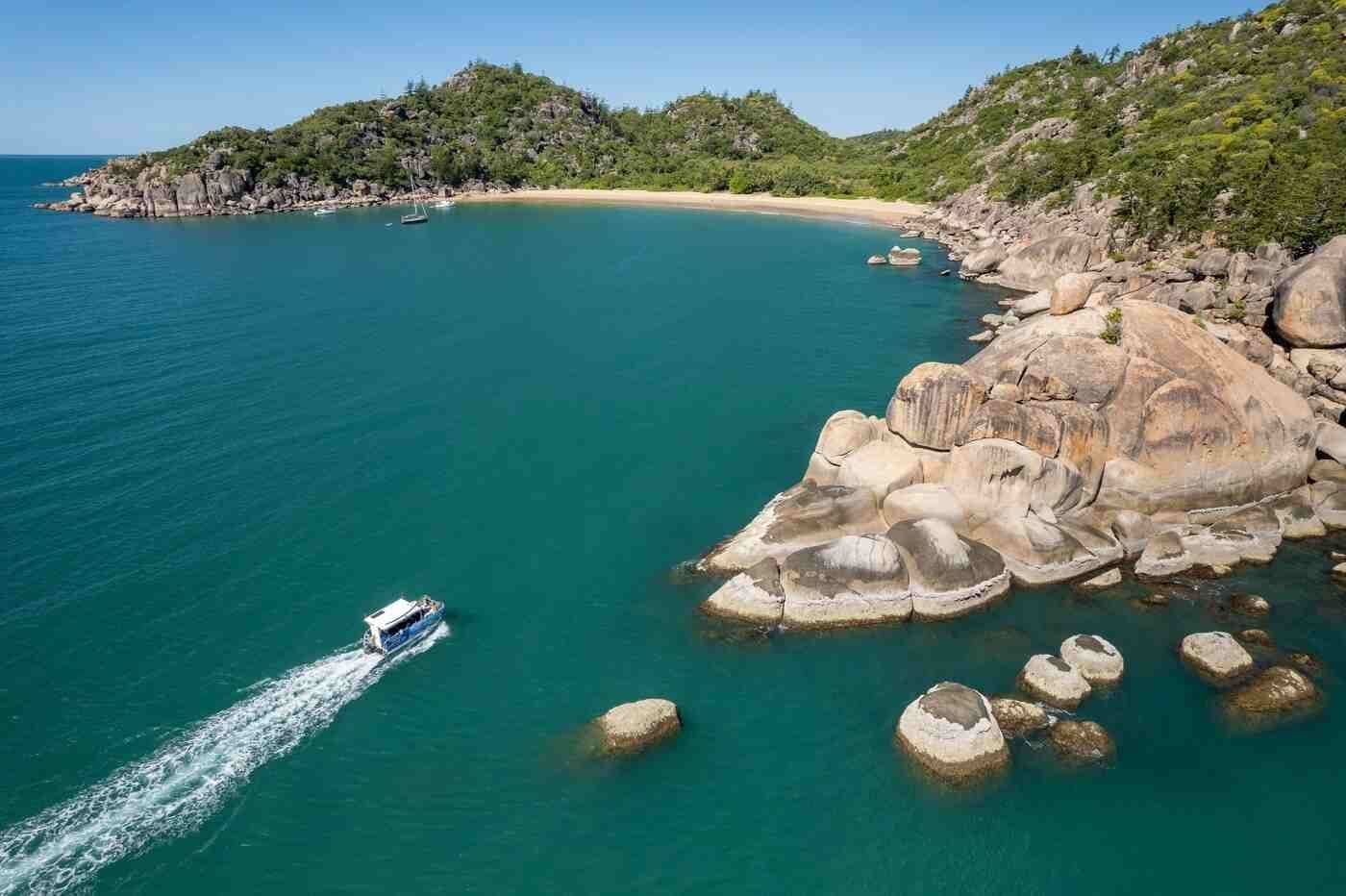 Hidden beaches and tracks on Magnetic Island Hidden beaches and tracks on Magnetic Island